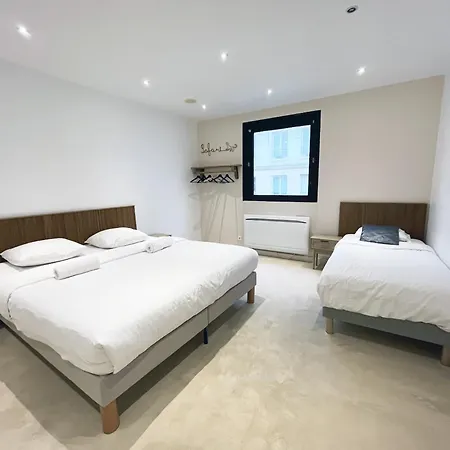 166 - Urban Luxury Apartment In Center Of Paris-3